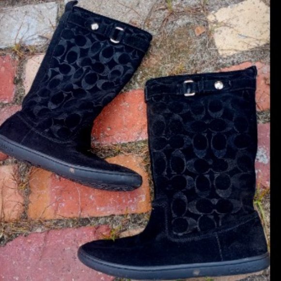 COACH BOOTS... Say Whaaaa? - Picture 1 of 1
